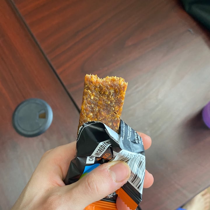 review photo of KIND Mango Apple Chia Bar shared by @newbeeemily on 25 Apr 2021 - review