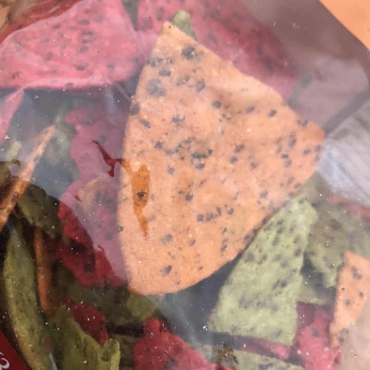 review photo of Trader Joe's Veggie & Flaxseed Corn Tortilla Chips shared by @boolopez on 15 May 2021 - review