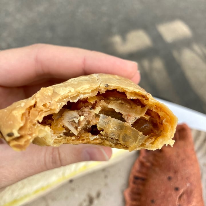 photo of Almacén De La Plaza Vegan Empanada De No Carne shared by @outofstep on  13 Aug 2021 - review