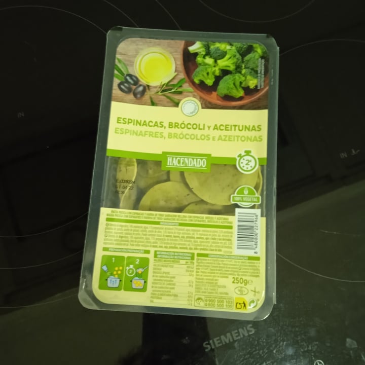 photo of Hacendado Pasta fresca con espinaca, brócoli y aceitunas shared by @dejalacorrer on  04 Mar 2022 - review