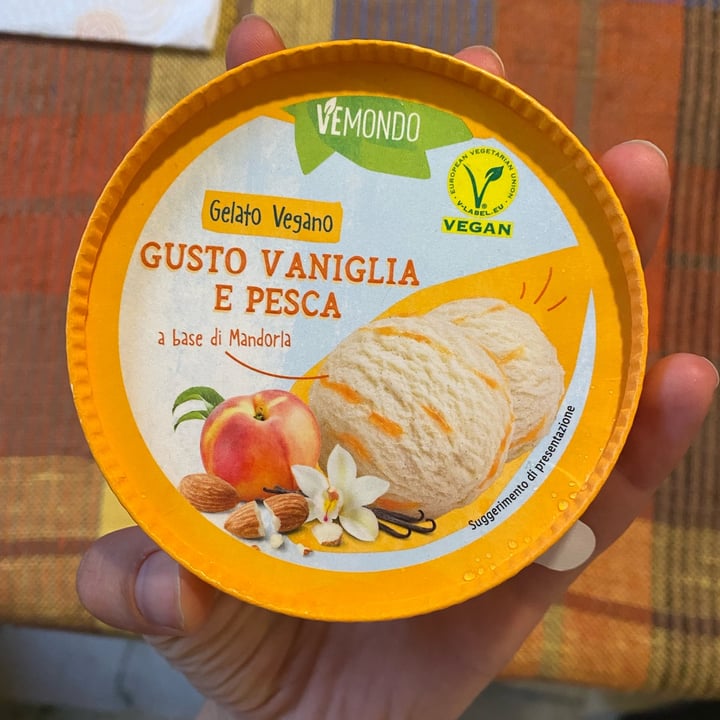 photo of Vemondo  Gelato Vaniglia e Pesca shared by @kikkagi on  29 Jun 2022 - review