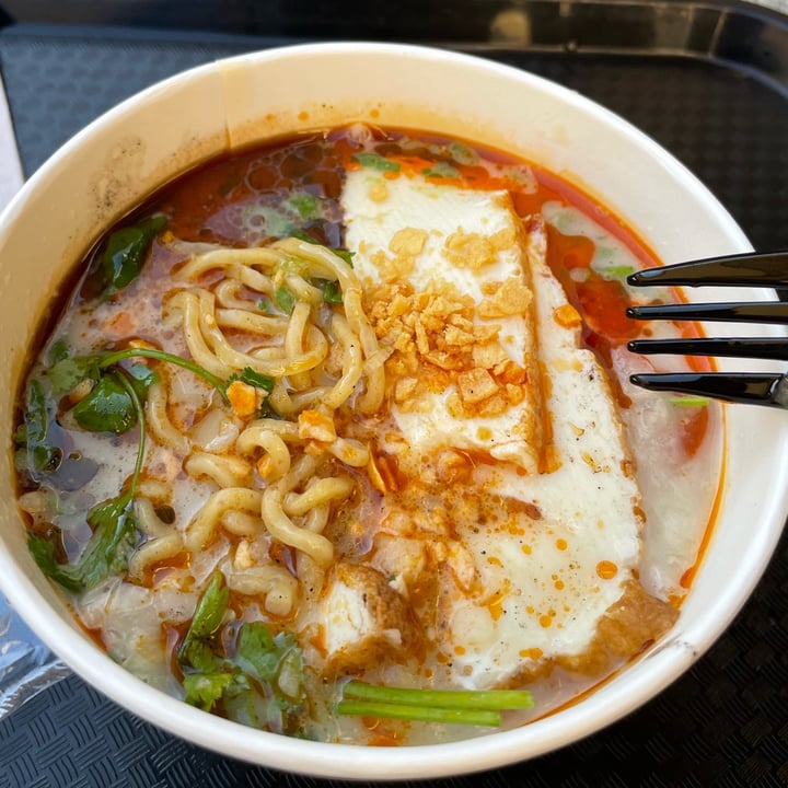 photo of JINYA Ramen Express Spicy Creamy Vegan Ramen shared by @annina18 on  13 Apr 2022 - review