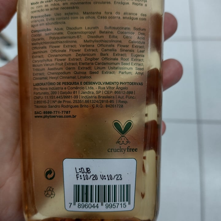 photo of Phytoervas Sabonete líquido revigorante shared by @liviafrigerineves on  10 Jun 2022 - review