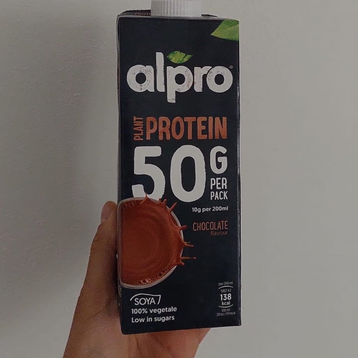 photo of Alpro alpo protein chocolate shared by @ludossssss on  31 May 2022 - review