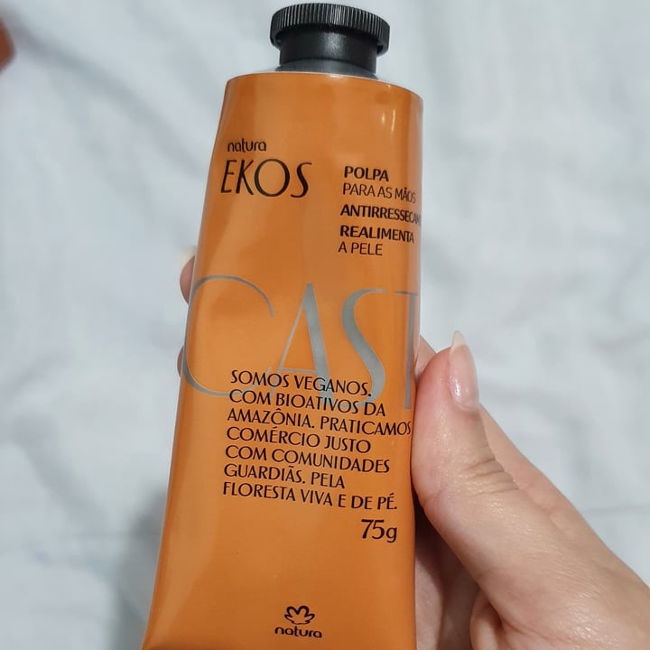 review photo of Natura creme hidratante para as mãos castanha shared by @ericab on 12 May 2022 - review