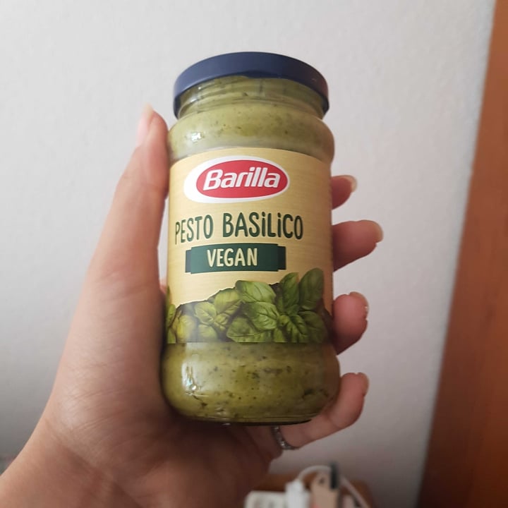 review photo of Barilla Pesto Basilico Vegan shared by @noeandmike on 19 Jun 2021 - review
