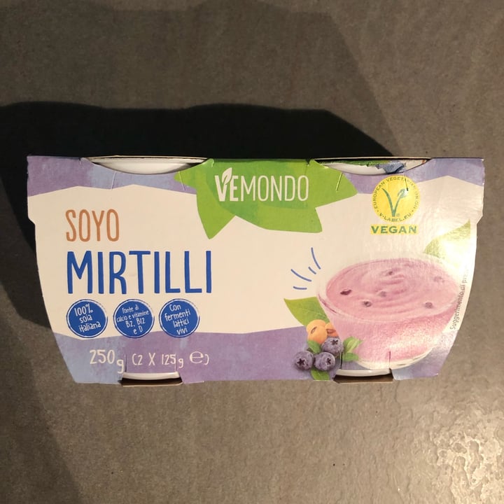 photo of Vemondo yogurt al mirtillo shared by @fabianna on  01 Jun 2022 - review
