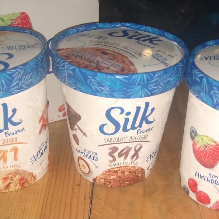 photo of Silk Silk Frozen Chocolate Avellana shared by @miriammh on  28 Sep 2020 - review