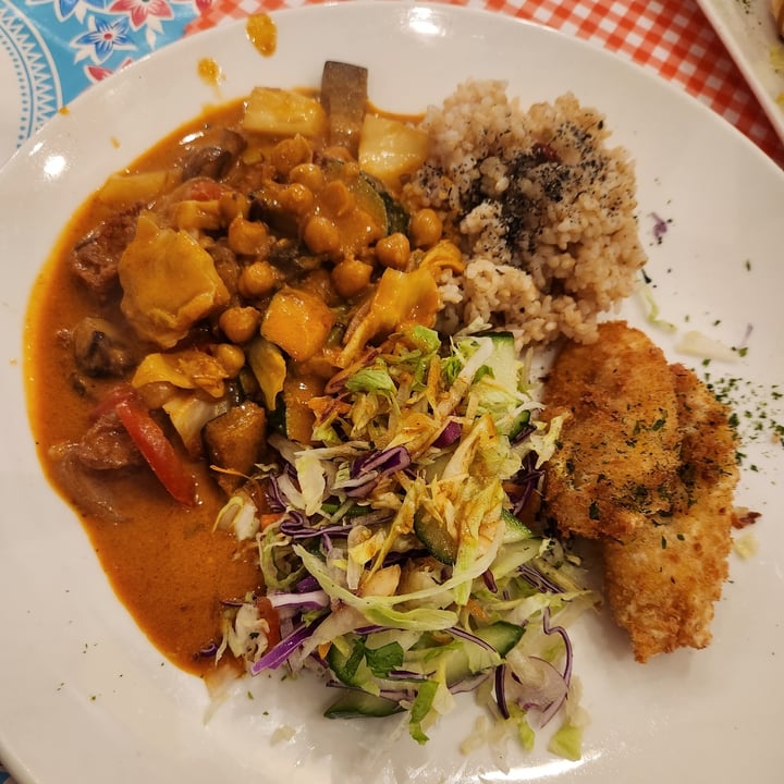 photo of TerraZen Centre Jamaican plate shared by @tanyacameron on  14 Nov 2022 - review