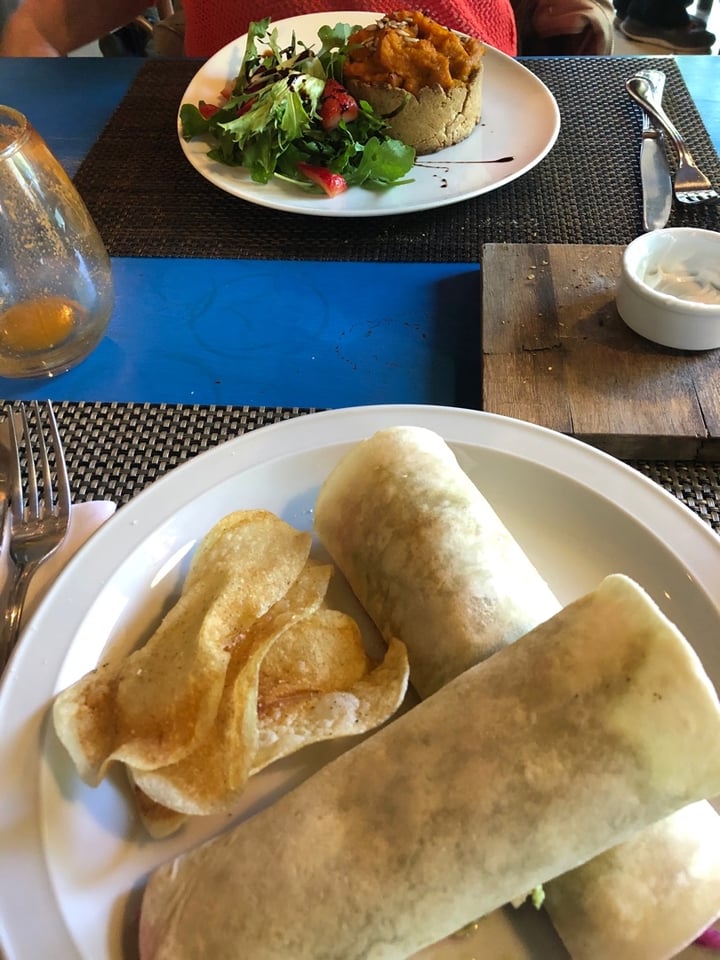 photo of Caléndula Wrap De Verduras Salteadas Con Papas shared by @anahifeuillet on  11 Dec 2019 - review