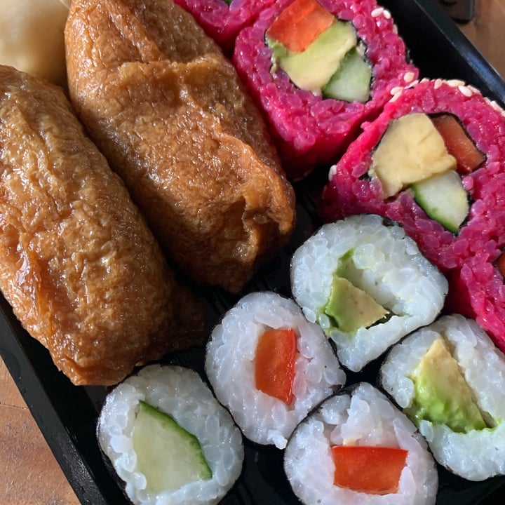 photo of Eat Happy Sushi Vegan Sushi small shared by @maria185 on  10 Oct 2021 - review