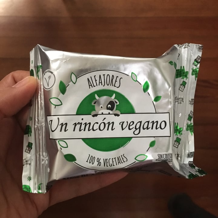 photo of Un Rincón Vegano Alfajor Black Chocolate shared by @daniv on  05 Mar 2021 - review