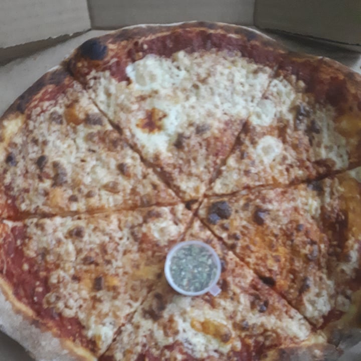photo of Pizza Margarita pizza shared by @gaya on  09 Apr 2021 - review