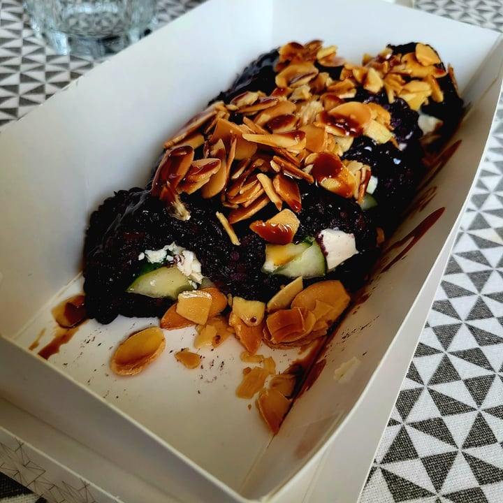 photo of Mumi Sushi Poke Sushi Vegano shared by @silvia33 on  29 Jun 2022 - review