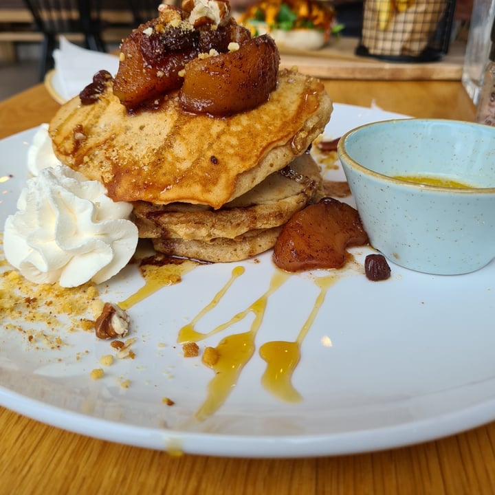 photo of Kaylee's Eatery Apple Pie Pancake shared by @veronicagroen on  05 Feb 2022 - review
