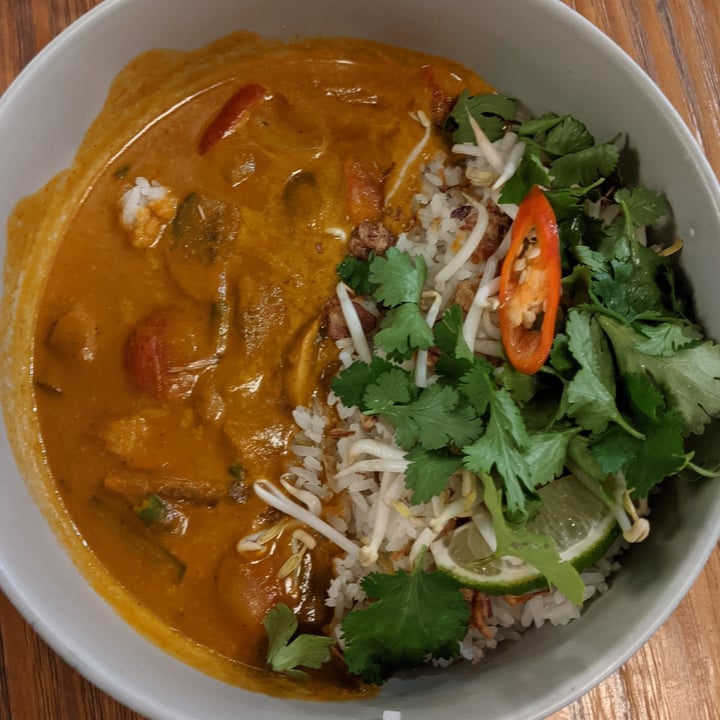 photo of Genius Central Singapore Thai Red Curry shared by @lou on  09 Feb 2021 - review