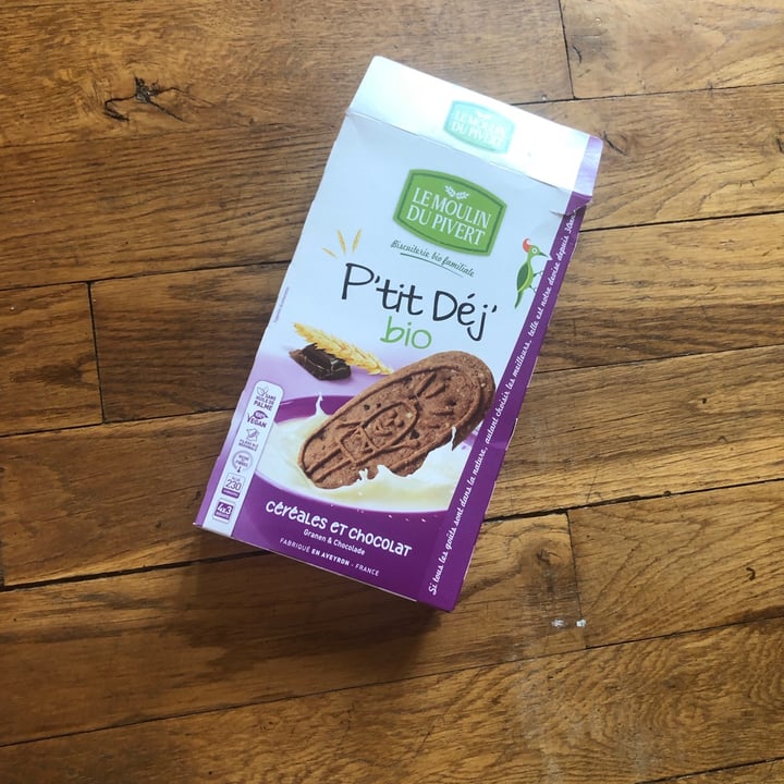 review photo of Le Moulin Du Pivert P’tit Déj’ bio ~ céréal et chocolat shared by @hellohappyvegan on 19 Sep 2021 - review