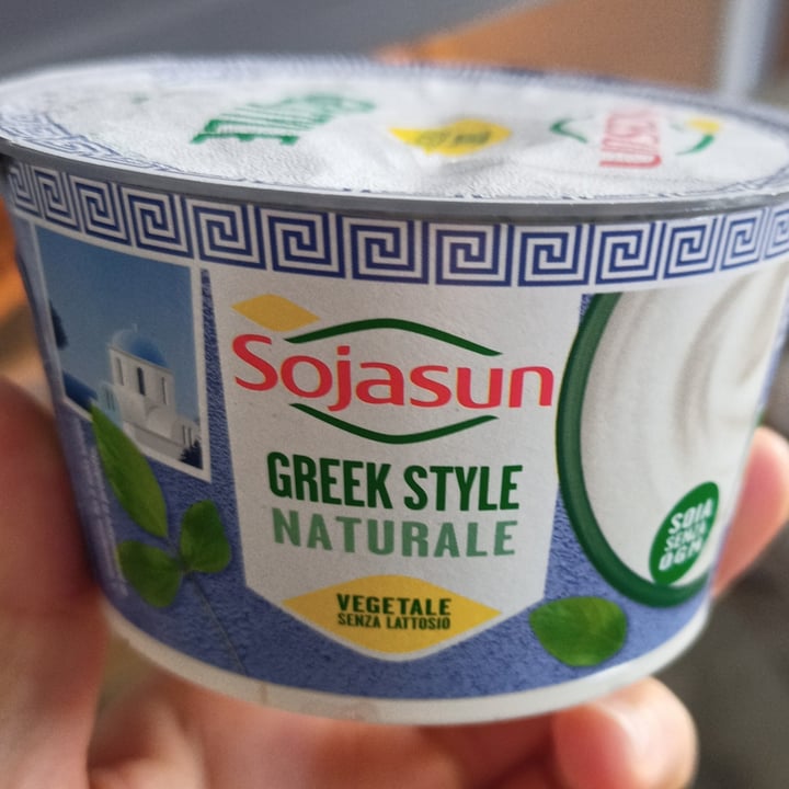 review photo of Sojasun Yogurt Greco (Naturale) shared by @evelinalorenzini19 on 14 Apr 2022 - review