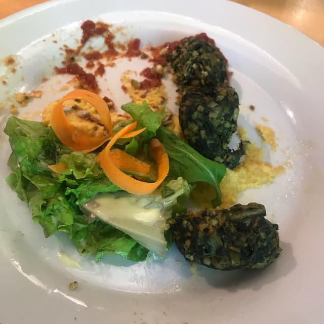 Photo of the dish “Buñuelos de quinoa y verdura”