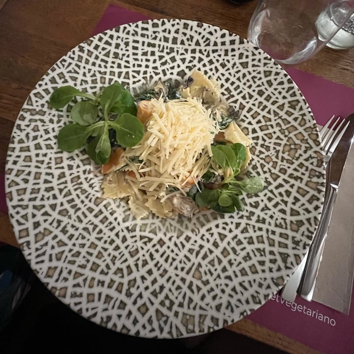 photo of Beet Vegetariano Pasta shared by @sandras on  28 Sep 2022 - review