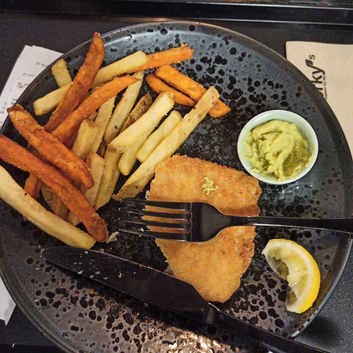 photo of Forky's No-fish and chips shared by @bitterness on  10 Feb 2022 - review