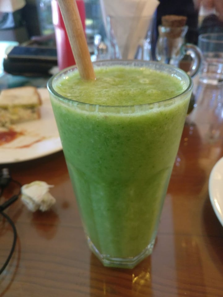review photo of Bombay to Barcelona Library Cafe Vegan Smoothie shared by @daisy on 01 Jul 2018 - review
