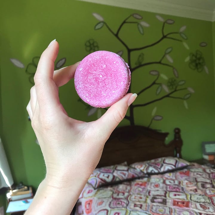 review photo of LUSH Fresh Handmade Cosmetics American Cream Shower Gel shared by @jojomaggie17 on 30 Apr 2020 - review
