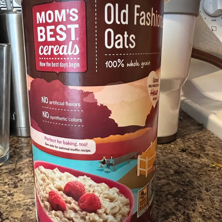 photo of Mom’s Best Cereals Old  Fashioned  Oats shared by @archiethepig on  29 May 2022 - review