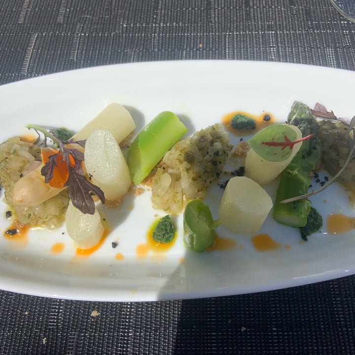 photo of Restaurant La Table du Parc Menu Végétal shared by @applepie24 on  18 Apr 2022 - review