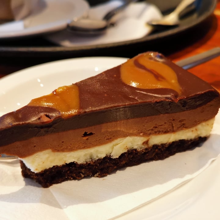 review photo of Caffè Nero Salted Caramel and Chocolate Cheesecake shared by @annamango on 07 Jun 2021 - review