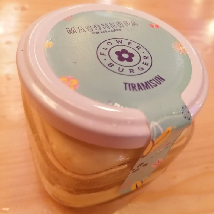 photo of Flower Burger Tiramisù Vegan By Pasticceria Mascherpa shared by @anitacampana on  11 Apr 2022 - review