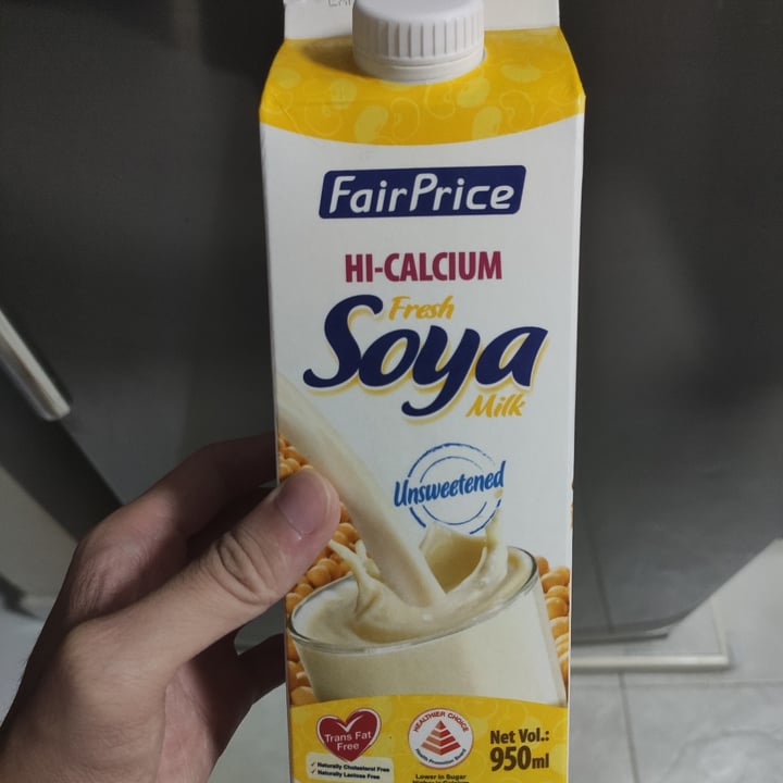 photo of HongTu Hi-Calcium unsweetened Soya Milk shared by @austenleow on  17 May 2022 - review