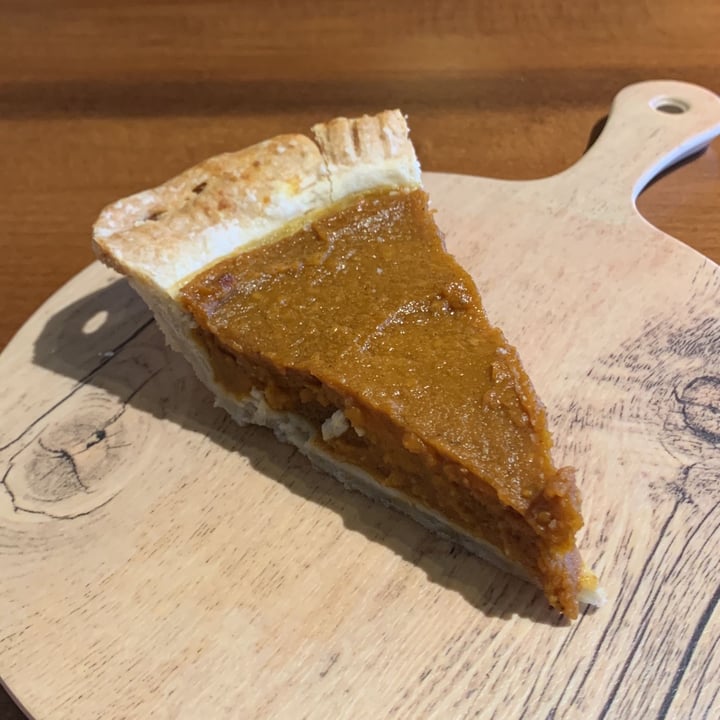 photo of Wisdom Vegan Bakery Pumpkin Pie shared by @cayo on  05 Nov 2022 - review