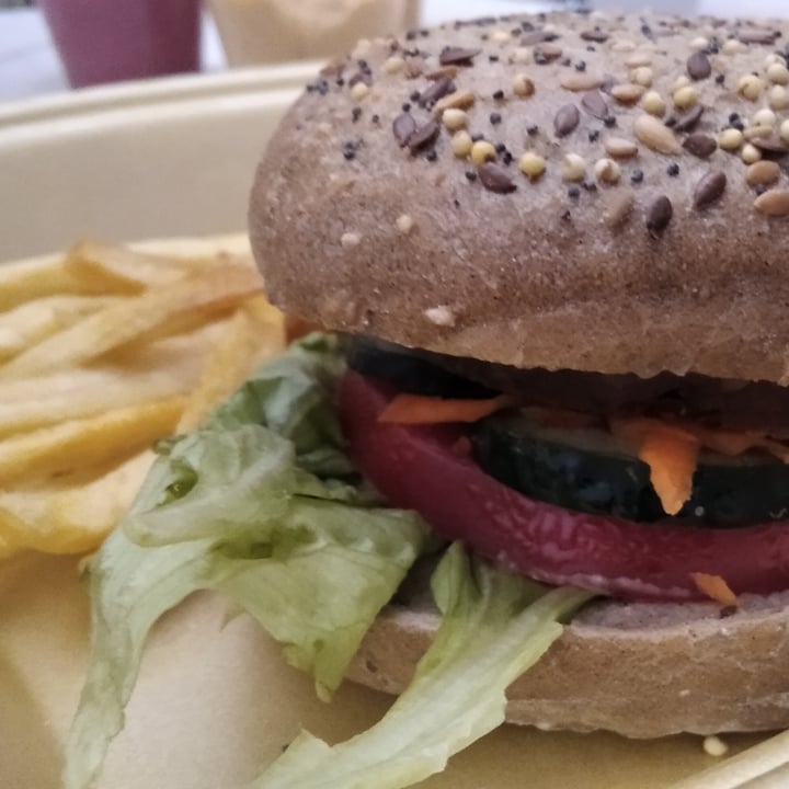 photo of Clandestino Urban food & music Veggi Burger shared by @kristinamcfield on  30 Oct 2020 - review