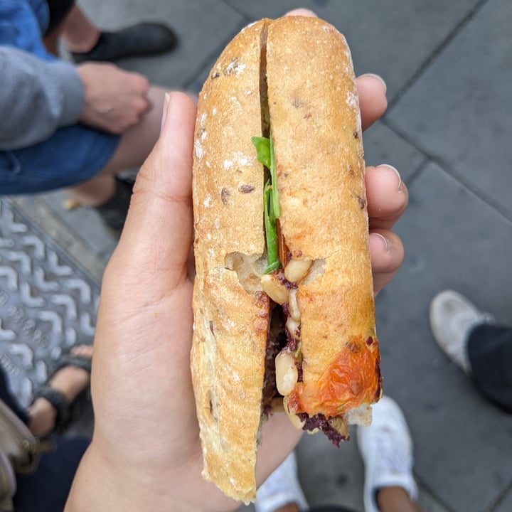 photo of Pret A Manger Avo, Olive & Toms Baguette shared by @katchan on  28 Jul 2022 - review