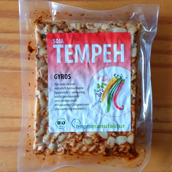 photo of Tempehmanufaktur Soja Tempeh Gyros shared by @sophonax on  14 Oct 2021 - review