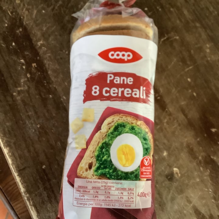 photo of coop pane 8 cereali shared by @violatopvegetarian on  12 Aug 2022 - review