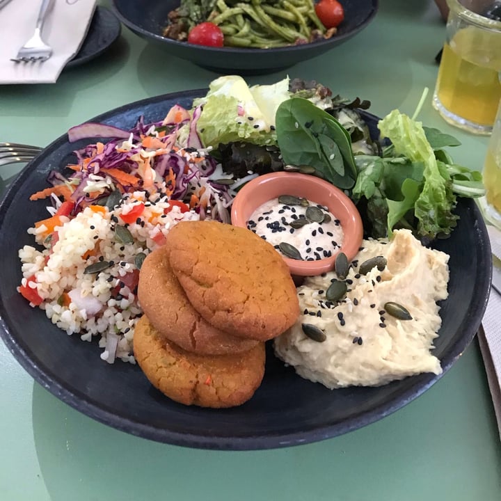 photo of The Green Affair Falafel bowl shared by @joaoalmeida on  14 Aug 2021 - review