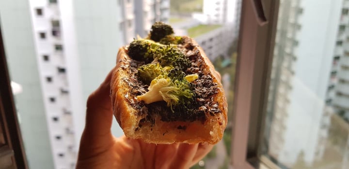 photo of vburg Cafe Homemade Pesto Baguette shared by @dahuq95 on  30 Apr 2019 - review