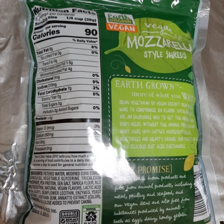 photo of Earth Grown Vegan Mozarella Style Shreds shared by @chris10091 on  22 Apr 2020 - review