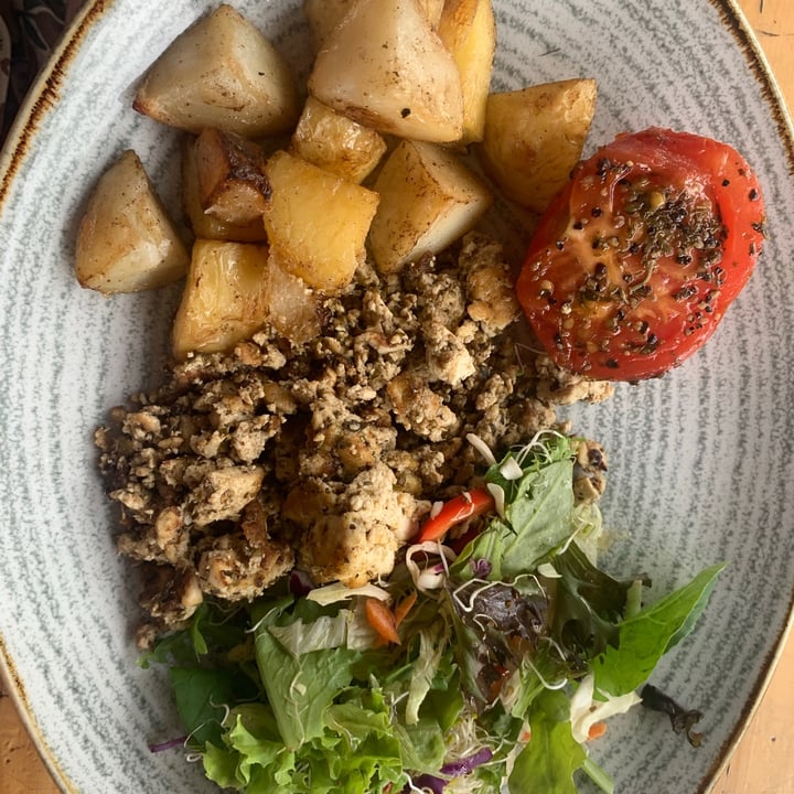 photo of Lentil As Anything Tofu Scramble Plate shared by @mariia on  07 Mar 2021 - review