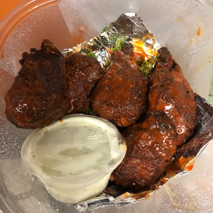 photo of Earth Burger Buffalo wings shared by @slimshannon on  12 Jan 2021 - review