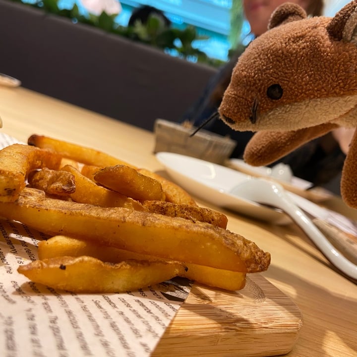 photo of Brown Poodle Cafe Runaway Chickenburg shared by @dafnelately on  29 Sep 2022 - review
