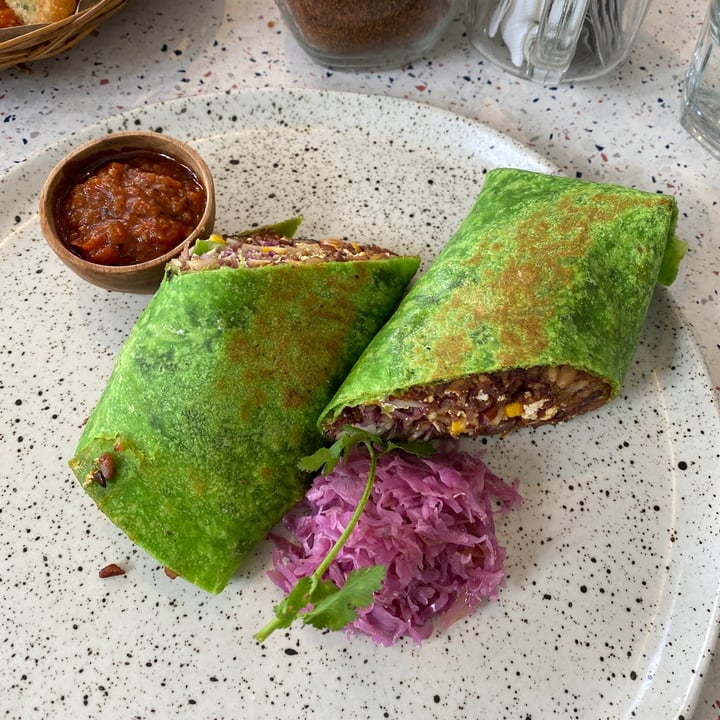 photo of Peloton Supershop breakfast burrito shared by @mario-prawira on  16 Aug 2020 - review