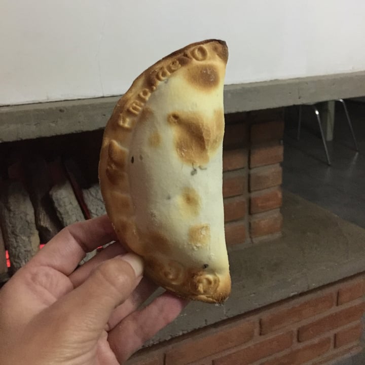photo of Empanadas de 10 Empanadas De Verdura Con "Queso" shared by @ymzavala on  06 Jul 2020 - review
