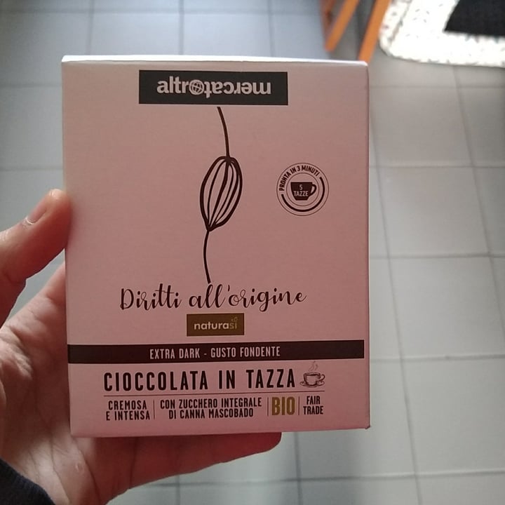 review photo of Altro mercato Cioccolata in tazza fondente shared by @platipo on 03 Apr 2022 - review