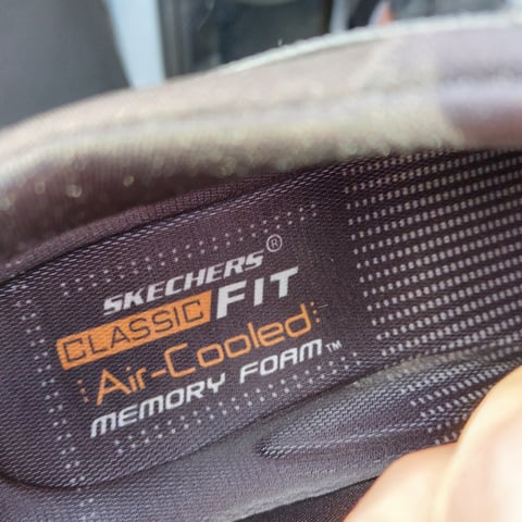 Classic fit air 2025 cooled memory foam