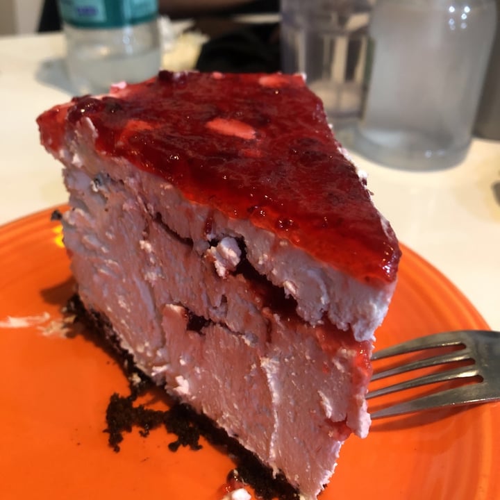 photo of Loving Hut Microcentro Cheesecake shared by @rodobalzardi on  03 Apr 2021 - review
