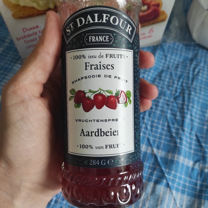 review photo of St. Dalfour morango shared by @pellisser on 17 May 2022 - review