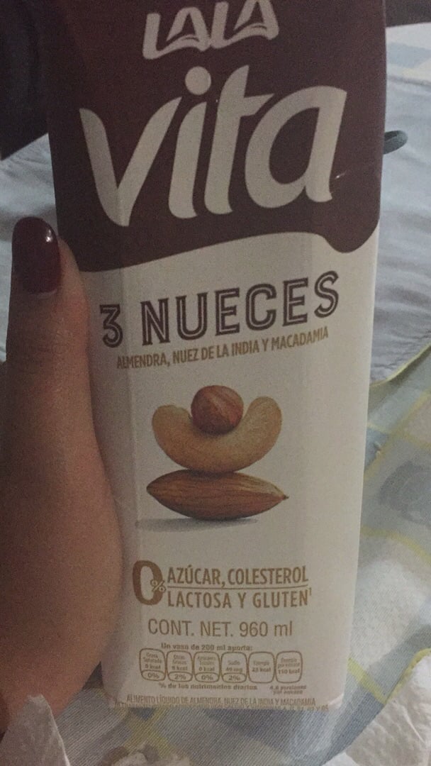 review photo of Vita LALA Leche 3 Nueces shared by @dlir26 on 19 Feb 2020 - review
